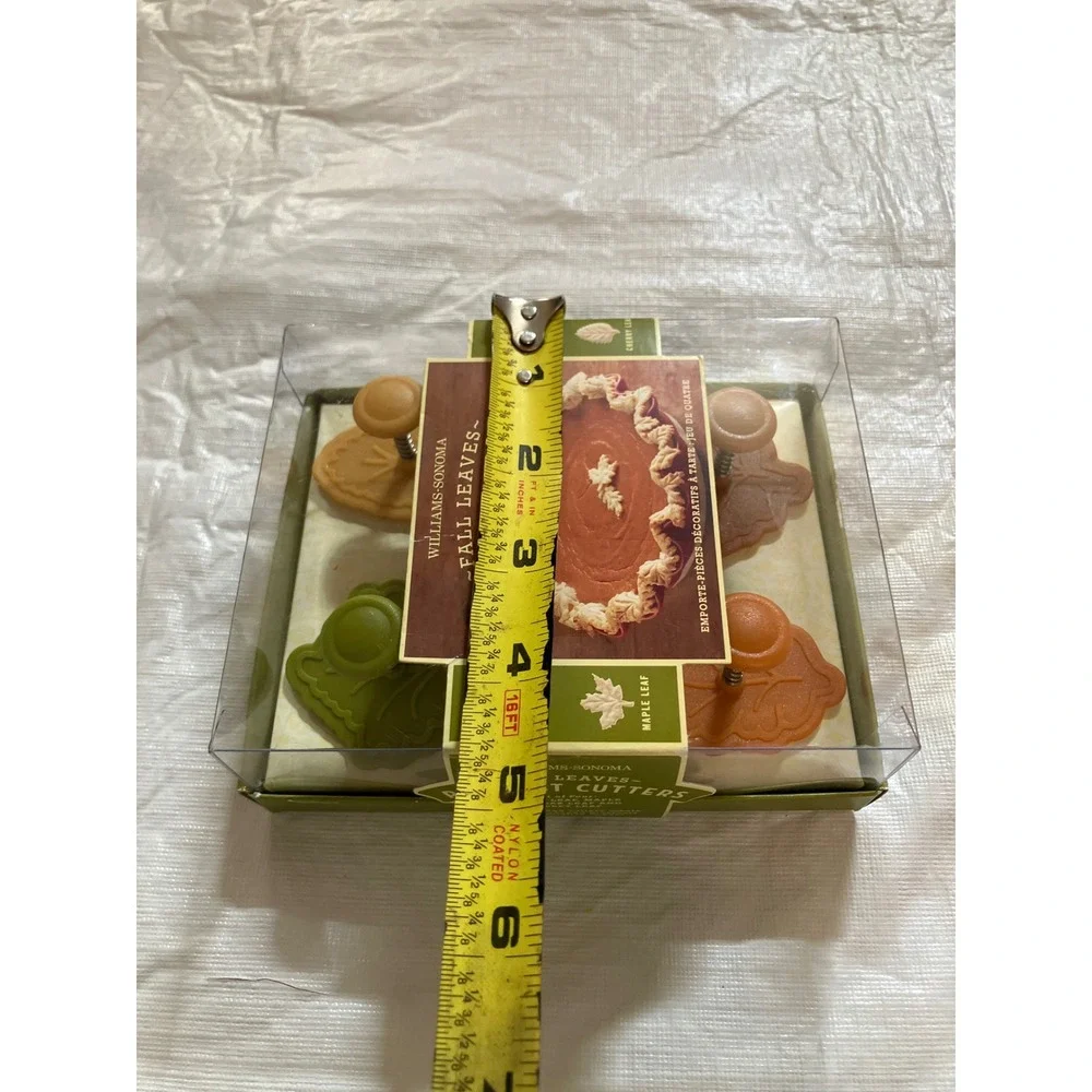 Williams Sonoma Fall Leaves Pie Crust Cutters Set Autumn Baking Decorative